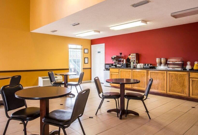 فندق Econo Lodge