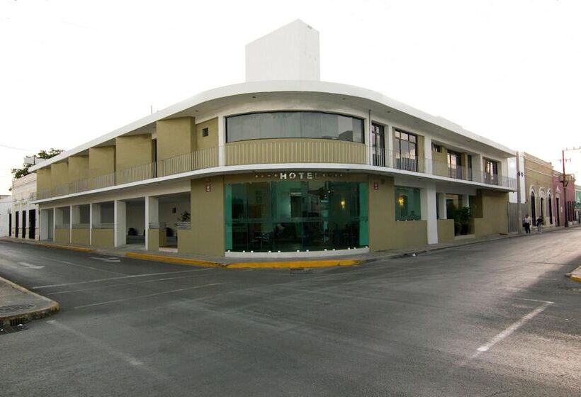 فندق Embajadores