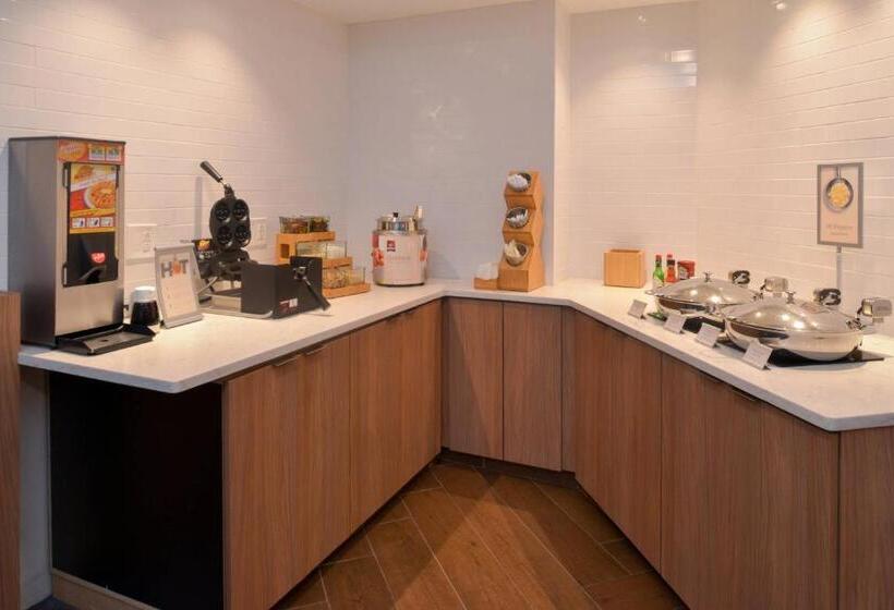 בית מלון כפרי Fairfield Inn & Suites By Marriott Pittsburgh New Stanton