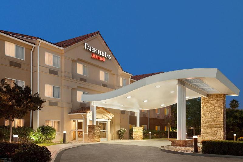 هتل Fairfield Inn By Marriott Visalia Sequoia