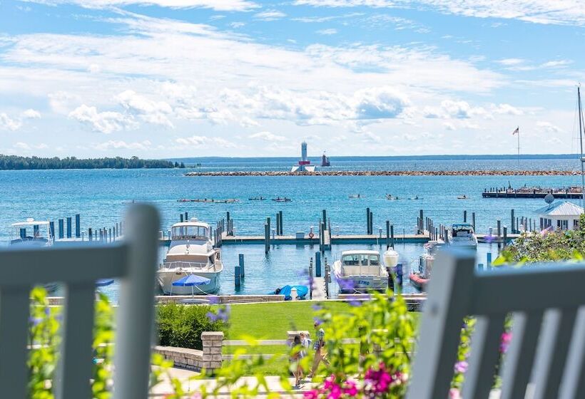 ホテル Island House