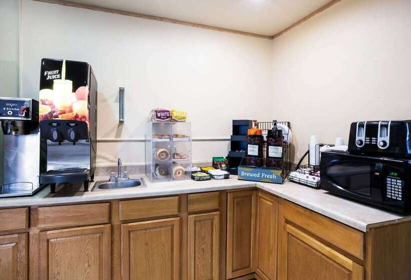 فندق Rodeway Inn Sergeant Bluff  Sioux City