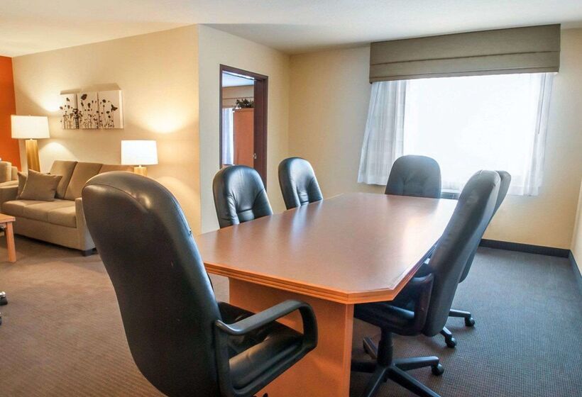 ホテル Sleep Inn & Suites Lake Of The Ozarks