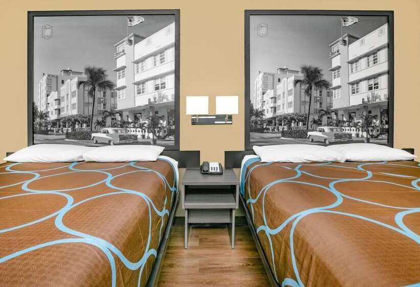 فندق Super 8 By Wyndham Moss Point