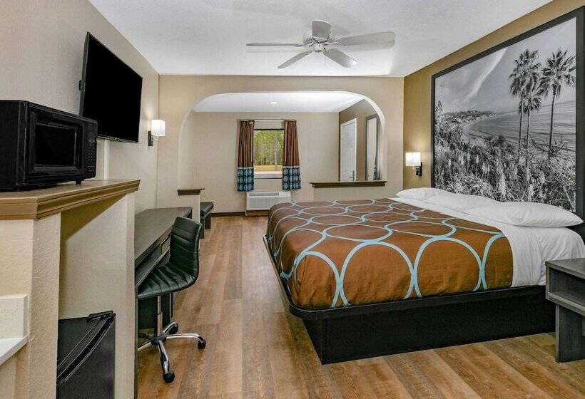 فندق Super 8 By Wyndham Moss Point