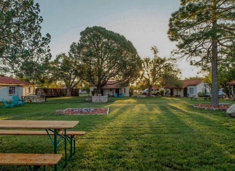مُتل Antelope Lodge