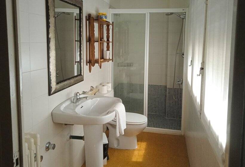 Apartamentos Escarrilla 3000