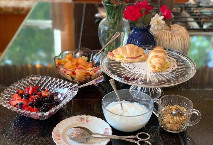 민박 The Inn On Front Street