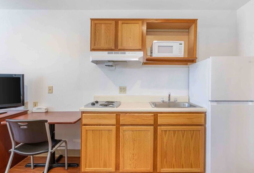 Extended Stay America Select Suites   Omaha   Southwest