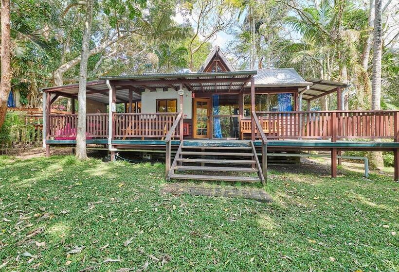 هتل Arts Factory By Nomads