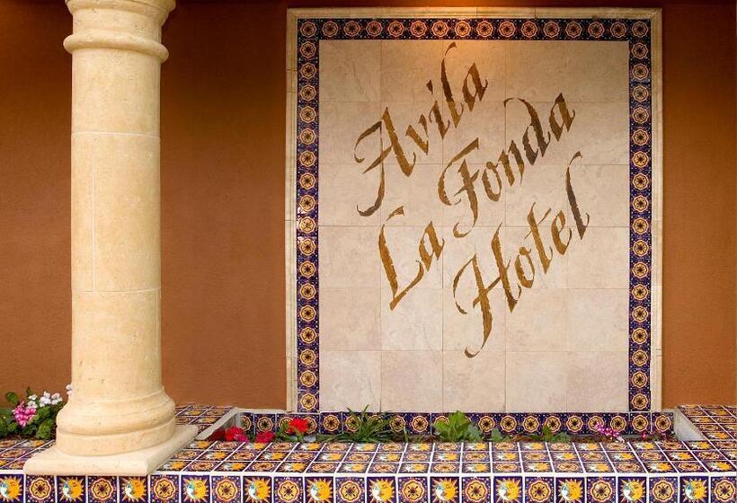 فندق Avila La Fonda