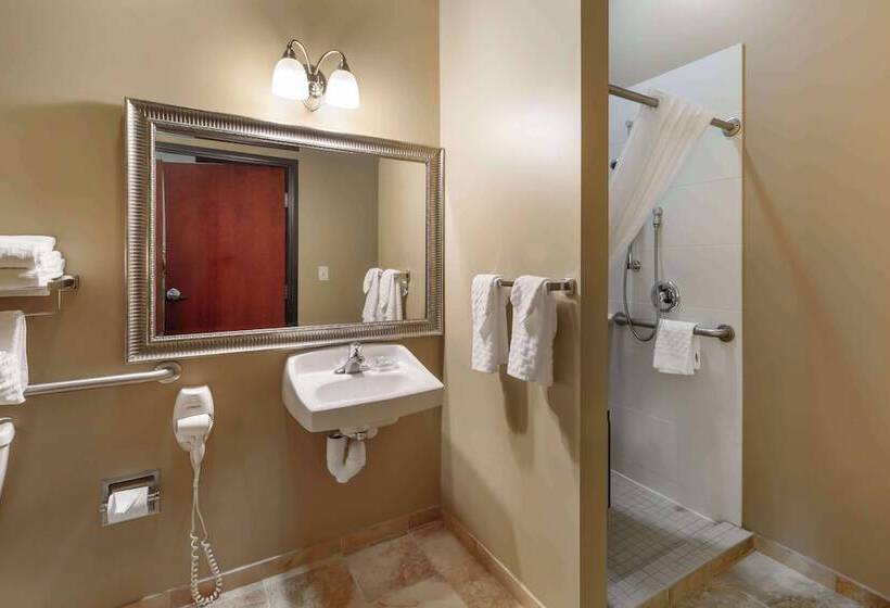 فندق Best Western Golden Prairie Inn And Suites