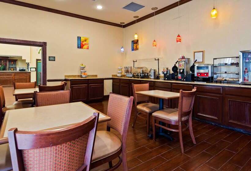 Отель Best Western Plus First Coast Inn And Suites