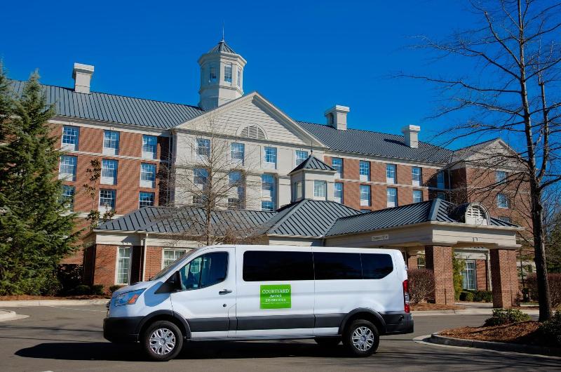ホテル Courtyard Chapel Hill