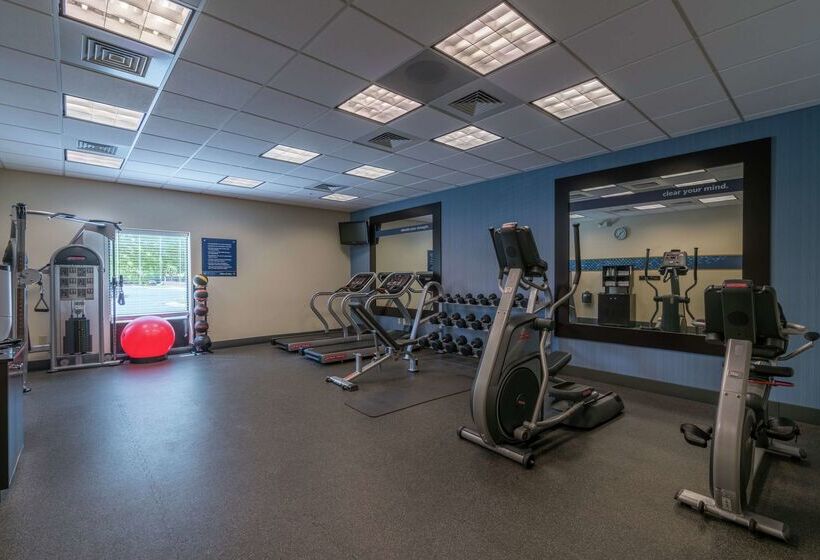 Отель Hampton Inn Dahlgren