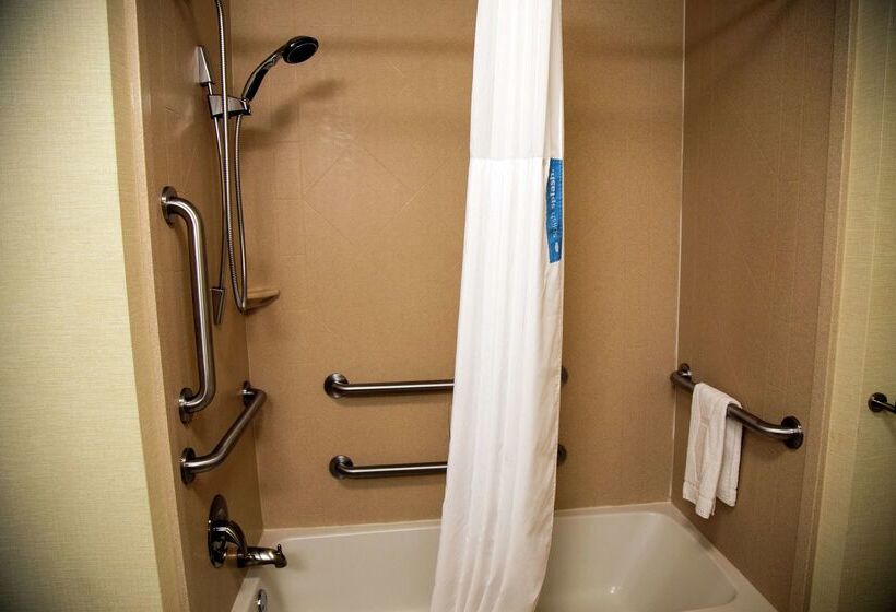 ホテル Hampton Inn & Suites Sharon
