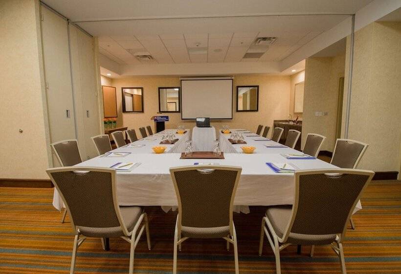 فندق Hilton Garden Inn Watertown/thousand Islands