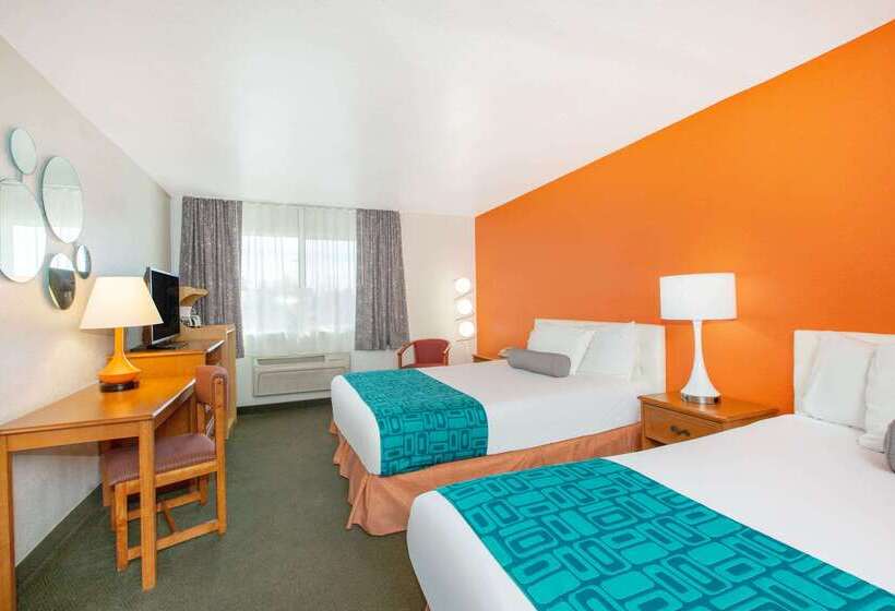 فندق Howard Johnson By Wyndham Salem
