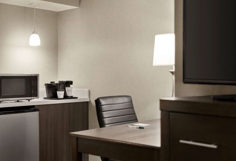 هتل La Quinta By Wyndham Newark   Elkton