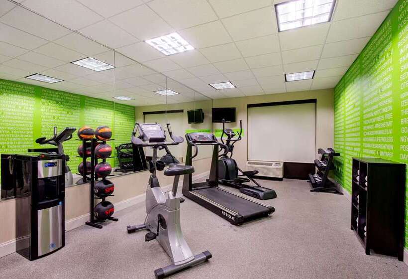 هتل La Quinta By Wyndham Newark   Elkton