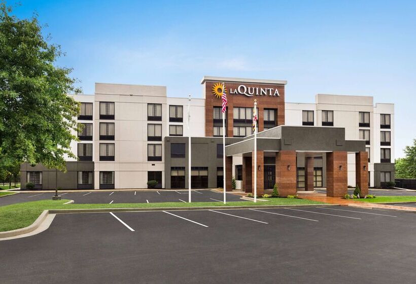 هتل La Quinta By Wyndham Newark   Elkton