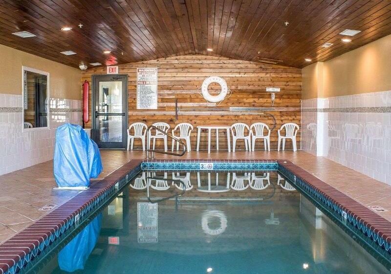 בית מלון כפרי Rodeway Inn Milford