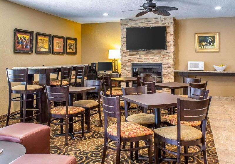 בית מלון כפרי Rodeway Inn Milford