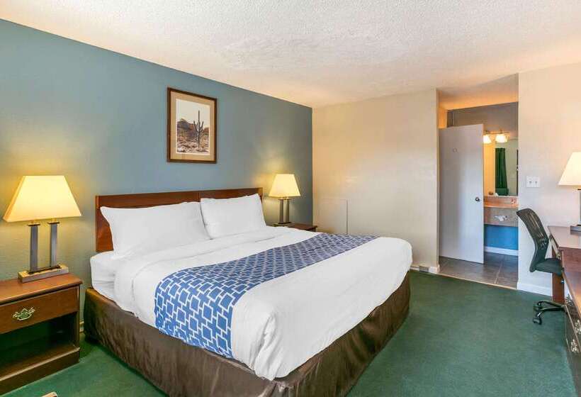 فندق Rodeway Inn