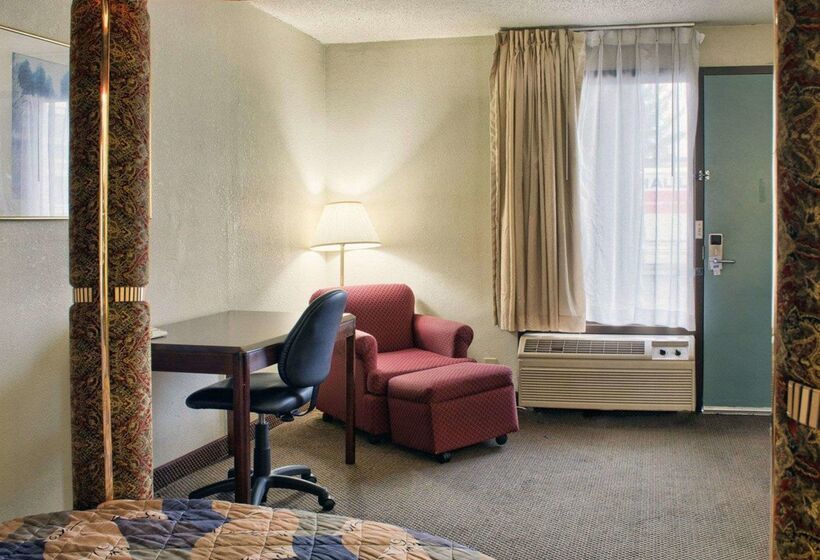 ホテル Rodeway Inn  Richmond