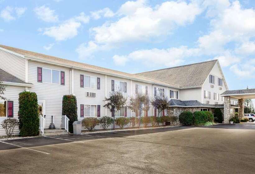 מוטל Super 8 By Wyndham St. Ignace