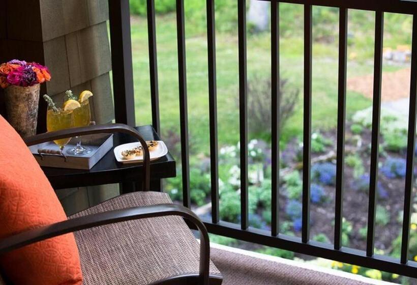 Курорт The Lodge At Woodloch