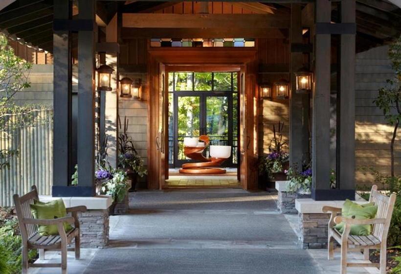 Курорт The Lodge At Woodloch