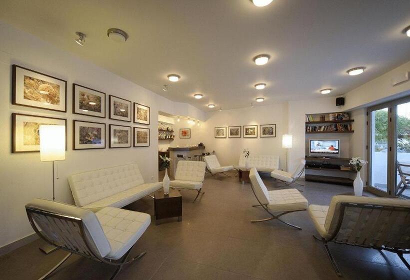 Glaros Hotel Apartment