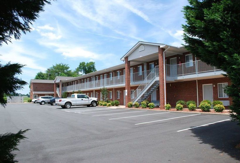 Hotel Affordable Suites Concord