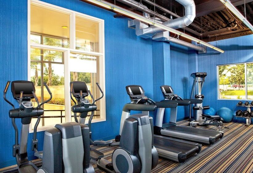 בית מלון כפרי Aloft Ontariorancho Cucamonga