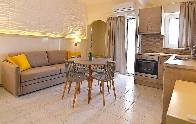 בית מלון כפרי Alonia