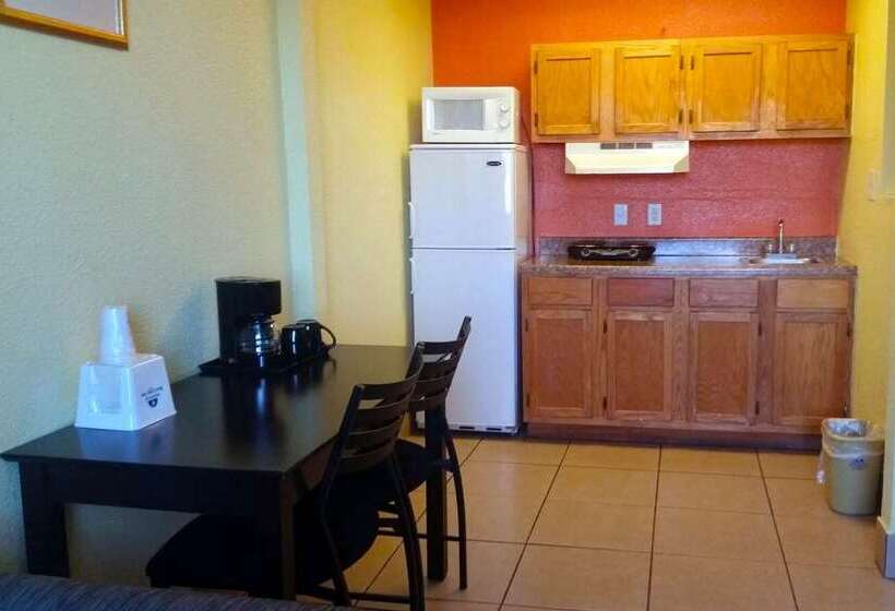 בית מלון כפרי Americas Best Value Inn And Suites Groves