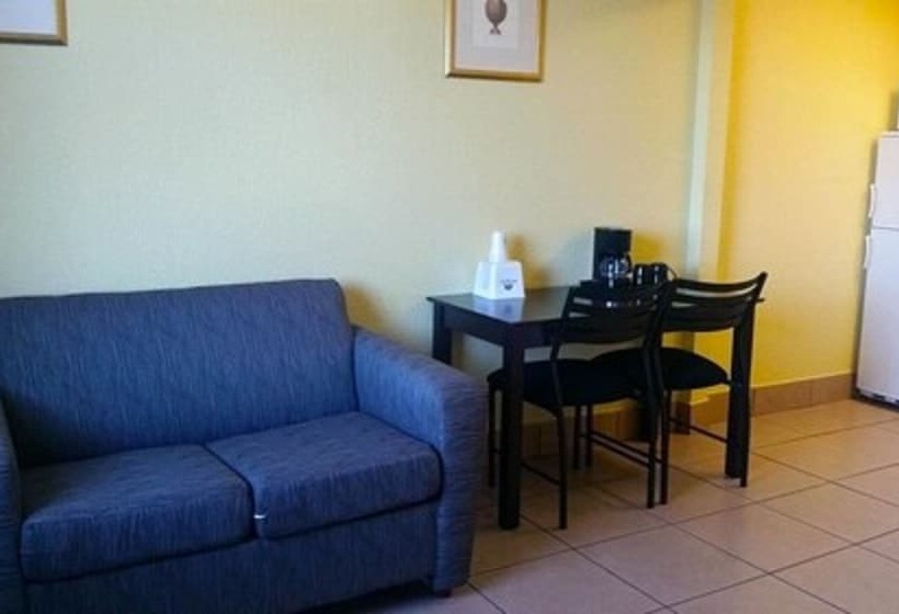 בית מלון כפרי Americas Best Value Inn And Suites Groves