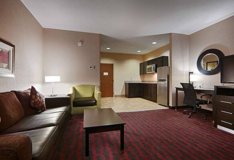 فندق Best Western Plus Cushing Inn & Suites