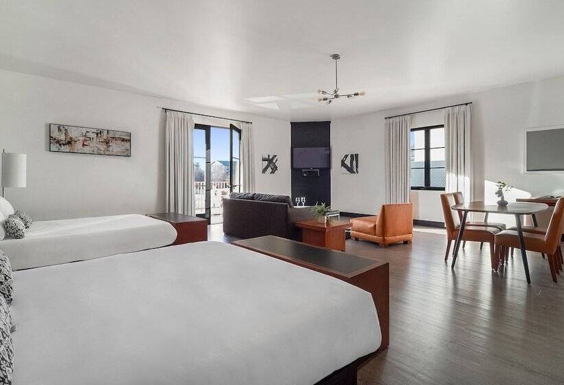 فندق Casa 425 + Lounge, A Four Sisters Inn