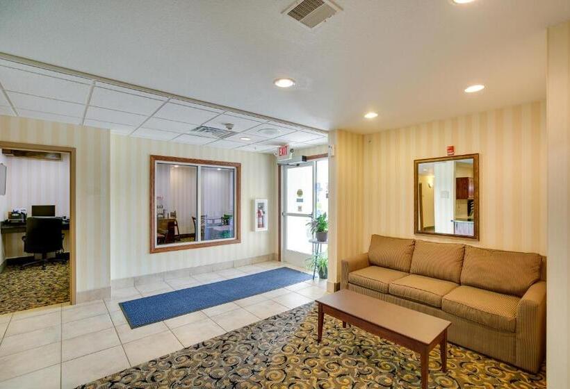 فندق Cobblestone Inn & Suites  Clintonville