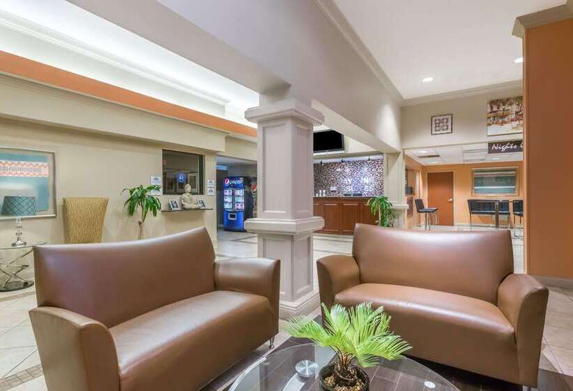 בית מלון כפרי Days Inn & Suites By Wyndham Lakeland