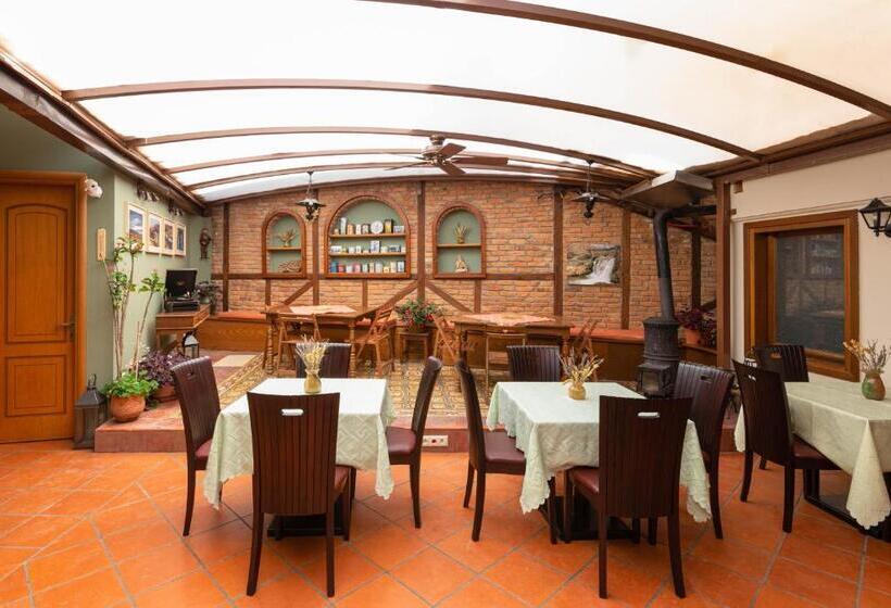 ホテル Dimosthenis Traditional Guesthouse
