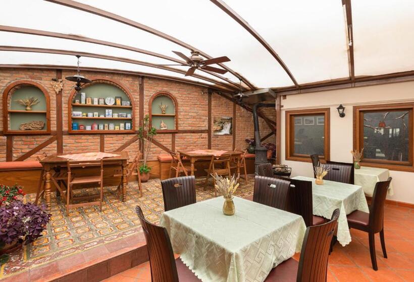 ホテル Dimosthenis Traditional Guesthouse