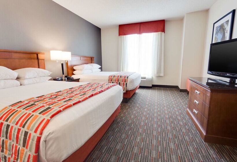 Отель Drury Inn & Suites Greenville