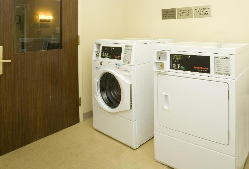 هتل Fairfield Inn & Suites By Marriott Chesapeake Suffolk