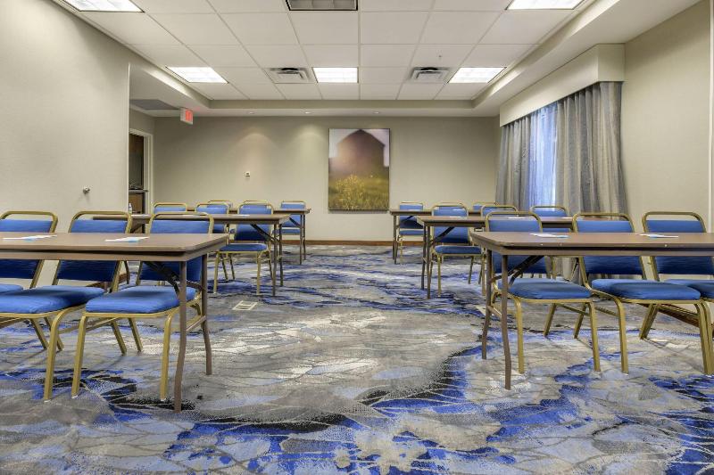 ホテル Fairfield Inn & Suites By Marriott Slippery Rock