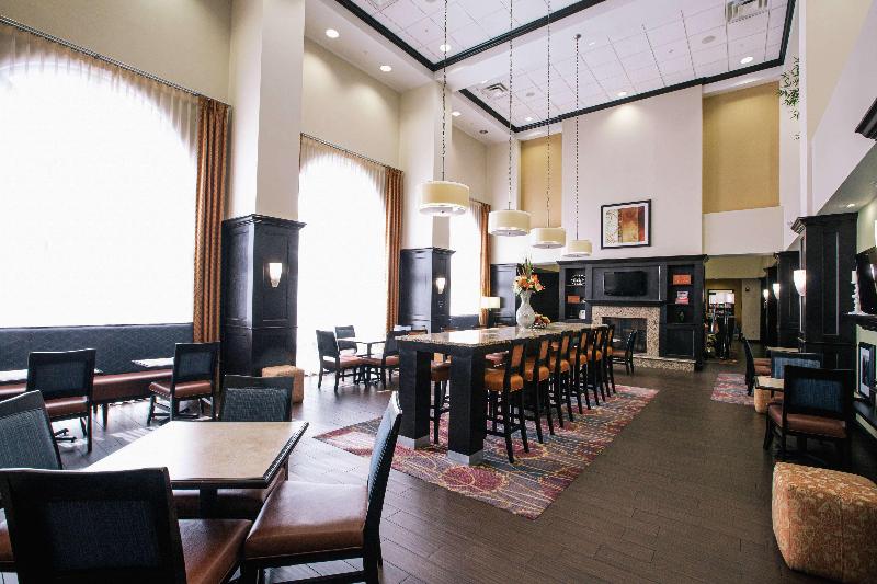בית מלון כפרי Hampton Inn & Suites Effingham
