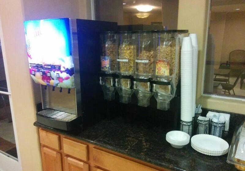 هتل Portofino Inn Burbank