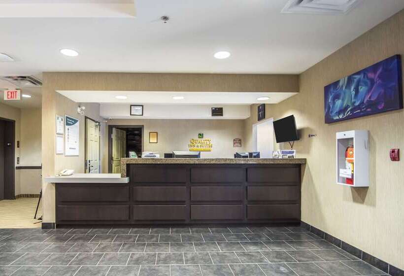 هتل Quality Inn & Suites Thompson